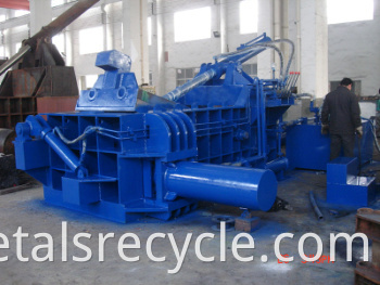 Y81f-250 Scrap Press Machine Aluminum Cans Hydraulic Baler (CE)